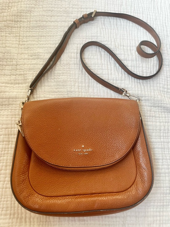 kate spade Handbags - Kate Spade Camel Tan Pebbled Leather Crossbody Bag Foldover Purse